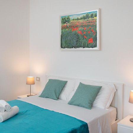 Kandinski Apartment - With Pool سيتيمو ميلانيزي المظهر الخارجي الصورة