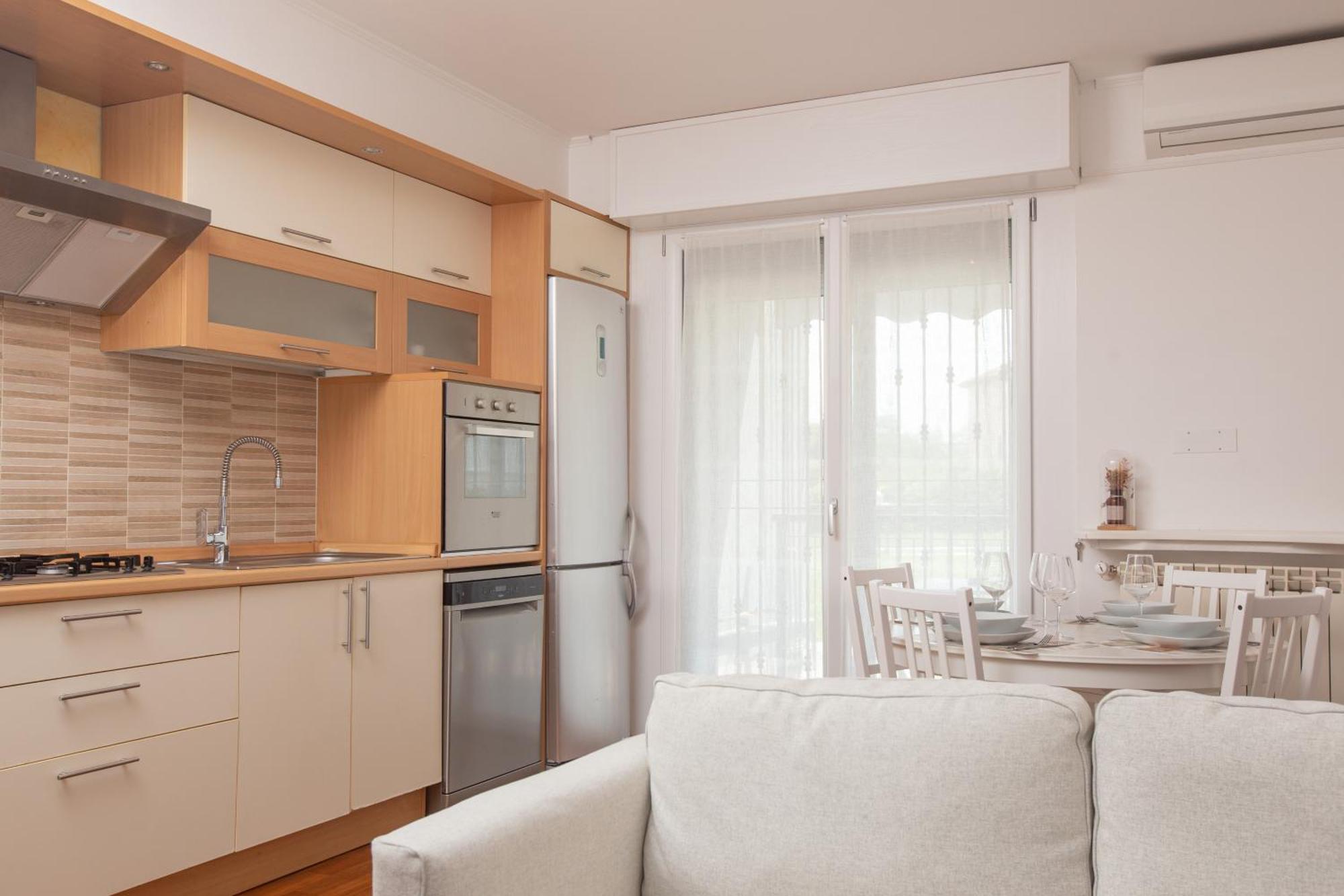 Kandinski Apartment - With Pool سيتيمو ميلانيزي المظهر الخارجي الصورة